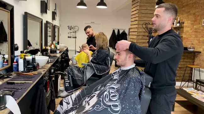 http://mustachiosbarbershop.co.uk/