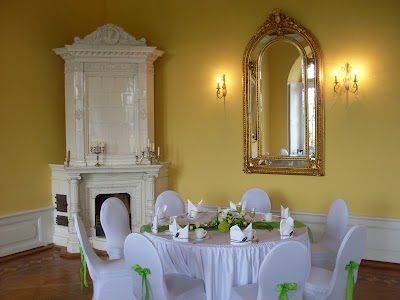 Photos of Schloss Burgscheidungen