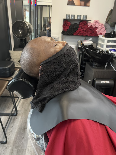 Own Style Barber & Beauty - Thumbnail