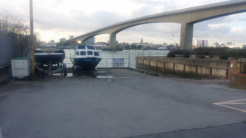 L AND H STORAGE photo 2