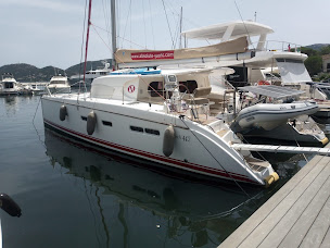 Photo n°5 de Balade en Corse du sud à bord d'un catamaran à Porto-Vecchio (Agence de voyages)
