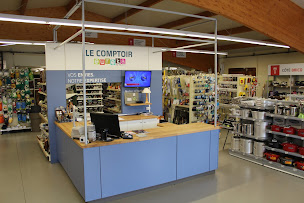 Photo n°10 de Proxi Confort - Roger Sté d'Exploitation des Etablissements à Barenton (Magasin de lave-linges et sèche-linges)