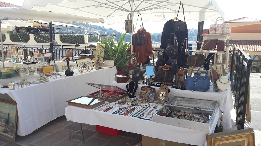 Dépôt vente - Sindy Luxe Vintage - Débarras gratuit Nice