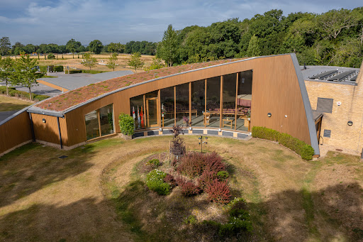 The Oaks Havant Crematorium - Thumbnail