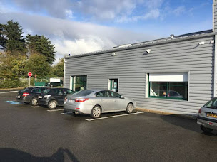 Photo n°2 de Garage Morvan - Motrio à Plourin-lès-Morlaix (Magasin de pneus)