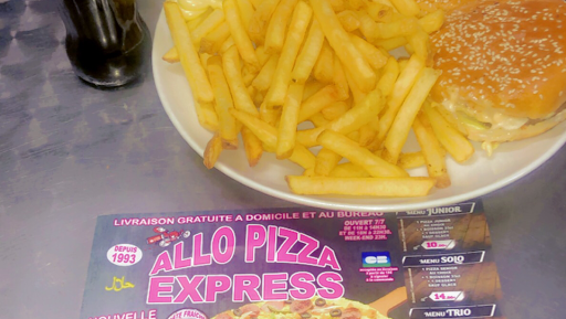Photo 6 - Pizza Factory