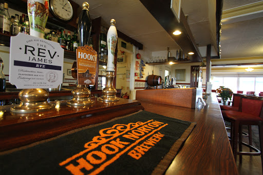 The Fox & Hen - Thumbnail