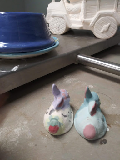 Small Town Ceramics Paint Your Own - Thumbnail