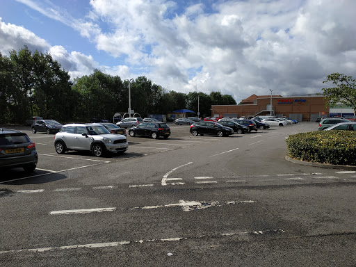 Car Park - Tesco Extra Sunbury - Thumbnail