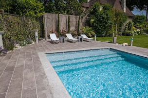 Photo n°15 de AQUATERRE Piscines et spas - MAGILINE à Alès (Magasin de matériel pour piscines)