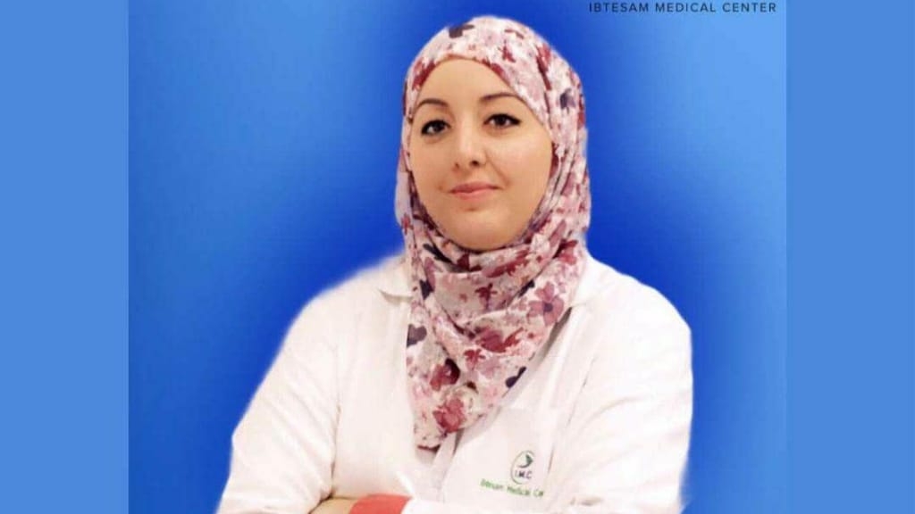 Dentist Doctor Ola Abdulhadi Al Baz الدكتوره علا الباز طبيبة اسنان