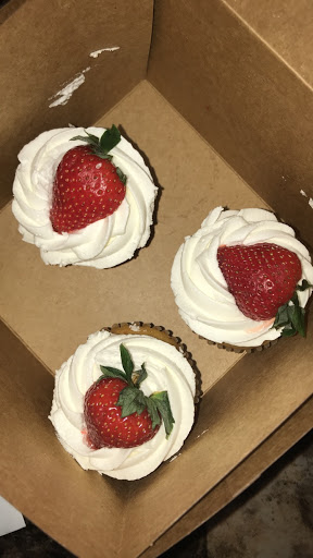 Edo's Cakes - Thumbnail