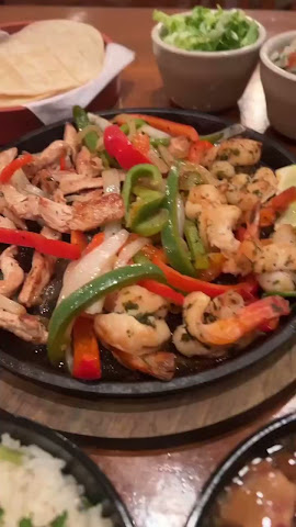 Las Palomas Restaurant & Bar by null