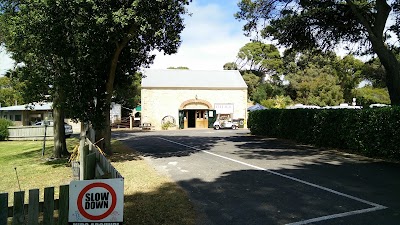 Photos of Lakeside Tourist Park
