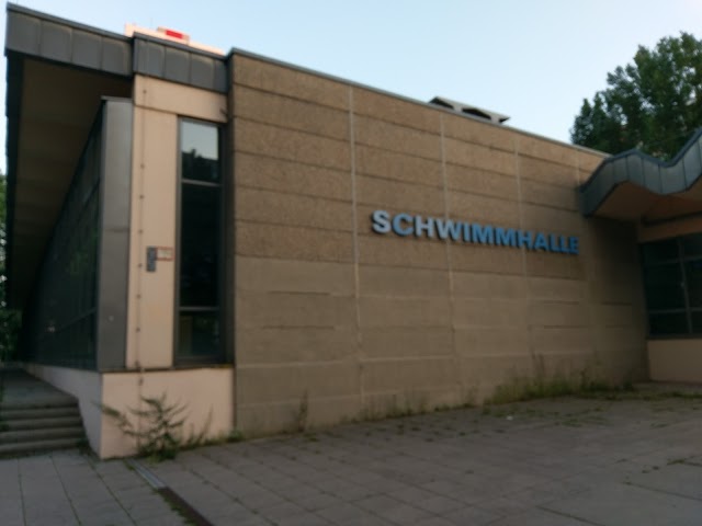 Schwimmhalle Anton-Saefkow-Platz