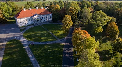 Photos of Lihula m&otilde;is