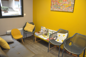 Photo n°1 de Docteur Mélaine Garret - Chirurgien-dentiste à Chamalières (Dentiste)