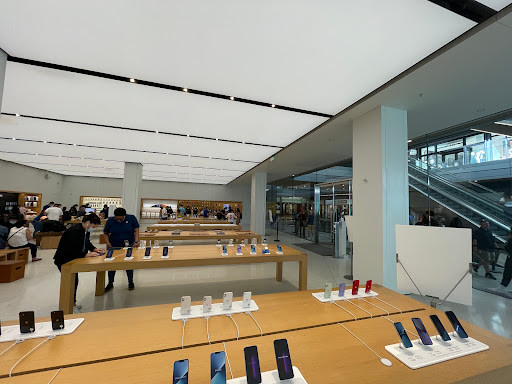 Apple Brickell City Centre Gallery - United States