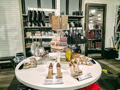 DSW Designer Shoe Warehouse