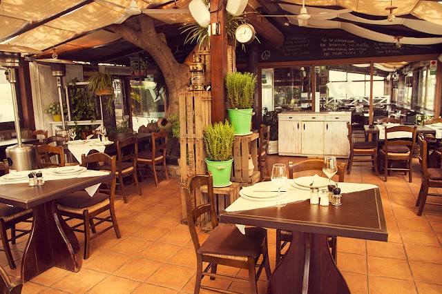 Restaurante Asador Los Troncos