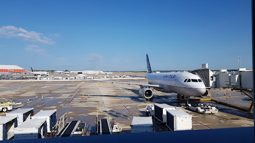 San Antonio International Airport Parking Gallery - United States