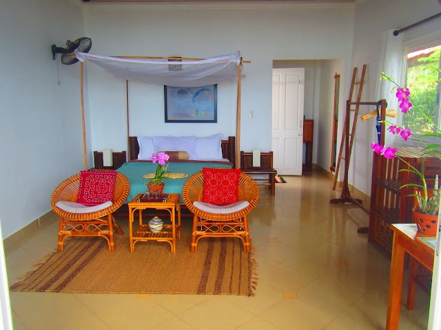 Bamboo Cottages