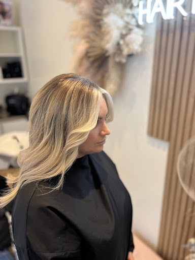 Boujee's hair boutique - Thumbnail