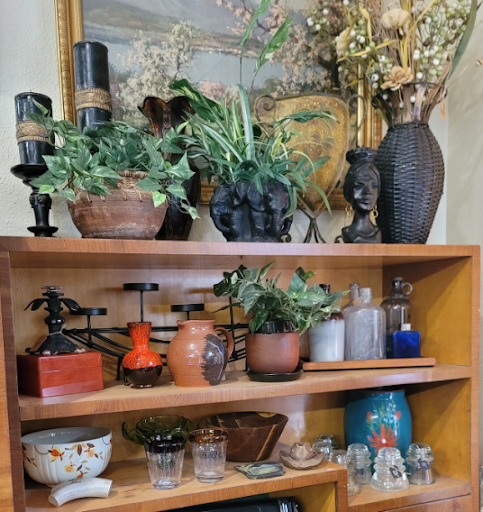 The Red Barn Thrift Store - Thumbnail
