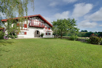 argainia locations de vacances à Saint-Esteben