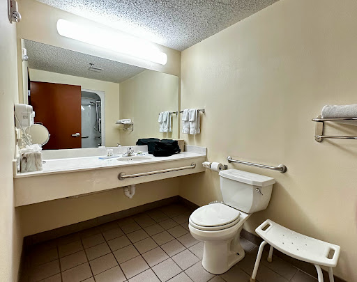 Hawthorn Suites by Wyndham Louisville East - Thumbnail