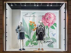 Photo n°64 de Dior à Paris (Magasin de vêtements pour femmes)