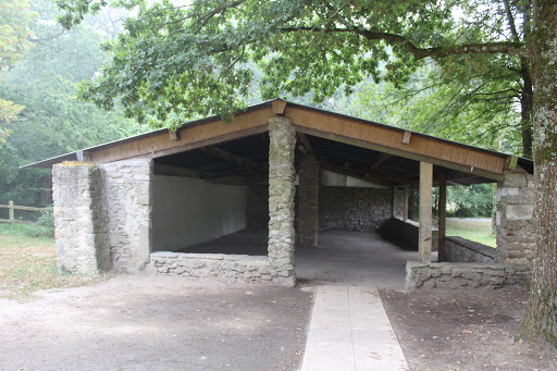Le Lavoir du Château - Domaine de L'Escurays - Thumbnail
