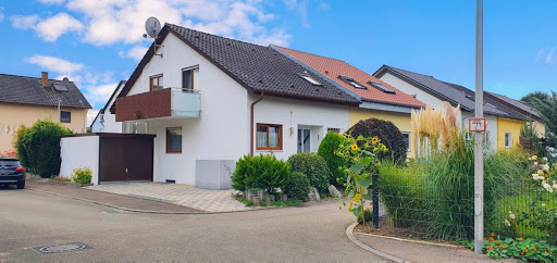 Home & Living Immobilien GmbH