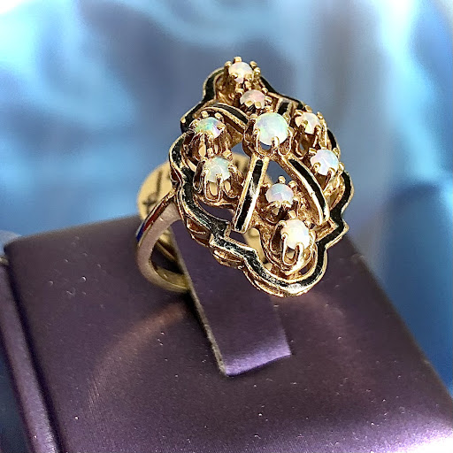 HEIRLOOM JEWELRY - Thumbnail
