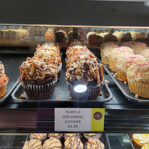 elé Cake Co. - Visual