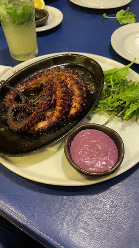 Opiniones de Ocean Pacific's Esmeralda - Vitacura en Vitacura - Restaurante