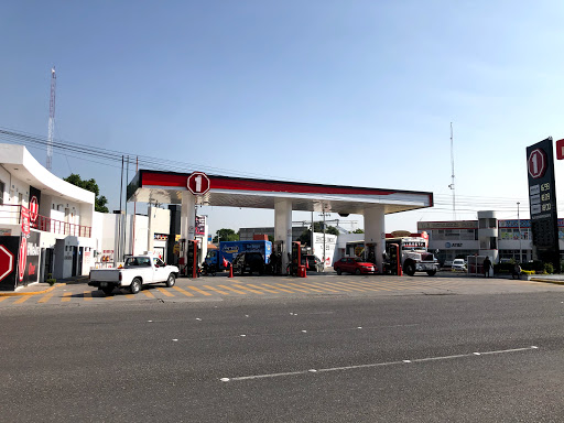 ONE Gasolinería Las Rosas