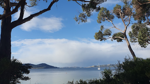 Coningham Beach