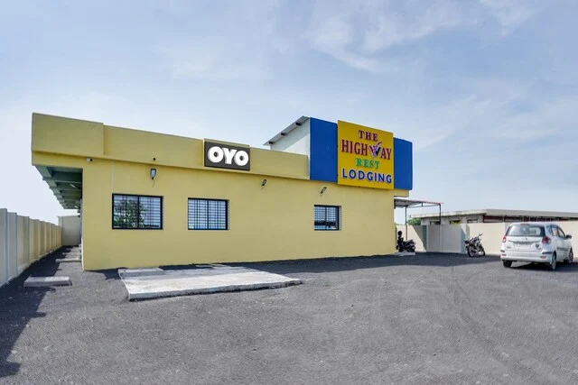 OYO Flagship The Highway Rest Lodging