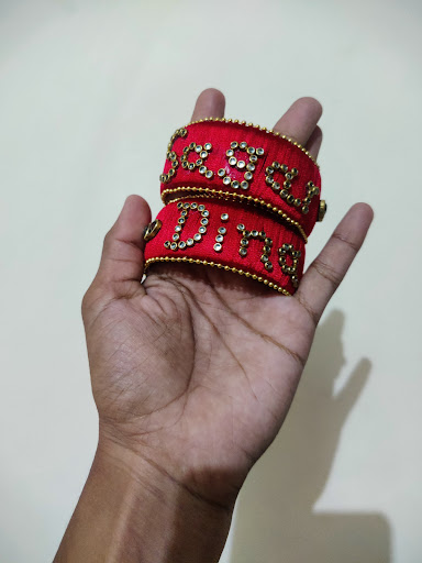 Get this type of bangles in just 200₹ hurry offer for limited period. post image