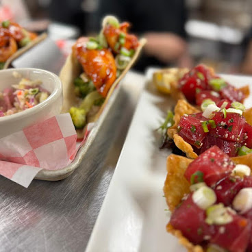 Off the Hook Bar and Grill by null