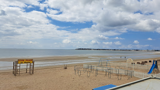 Club de plage Les Pingouins