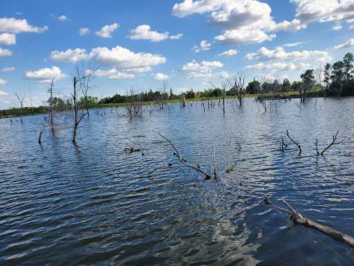 Dakins Lake Park and Campground