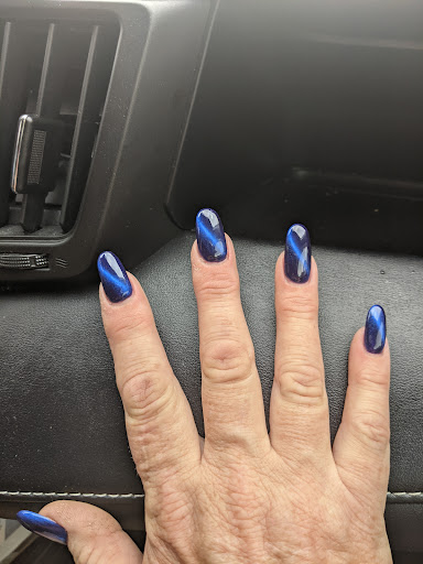 LC's Nails - Visual