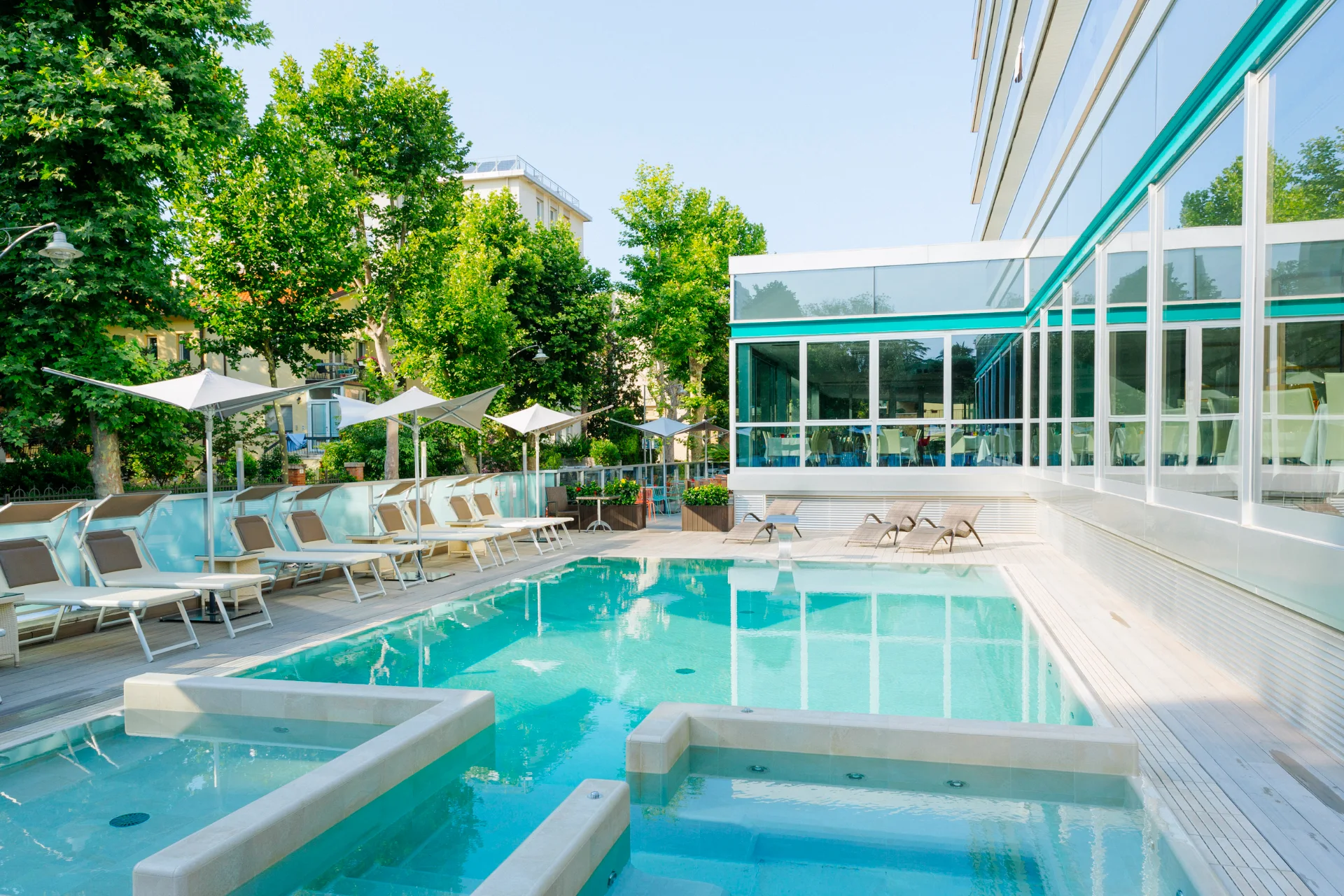 Aqua Hotel