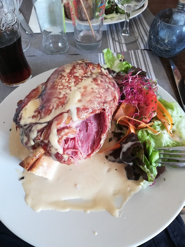 Le Petit Saint Georges