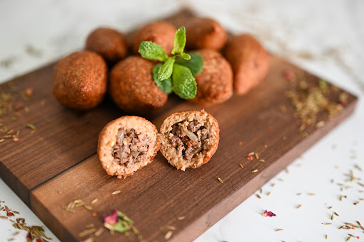 Yalla Market / Lebanese Restaurant / Bakery / Pastries - Thumbnail