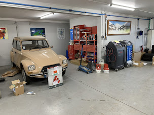 Photo n°6 de AD Carrosserie et Garage Expert AUTOMOBILES PLESSIS à Sarceaux (Atelier de carrosserie automobile)