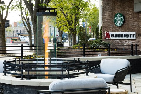 Richmond Marriott by null