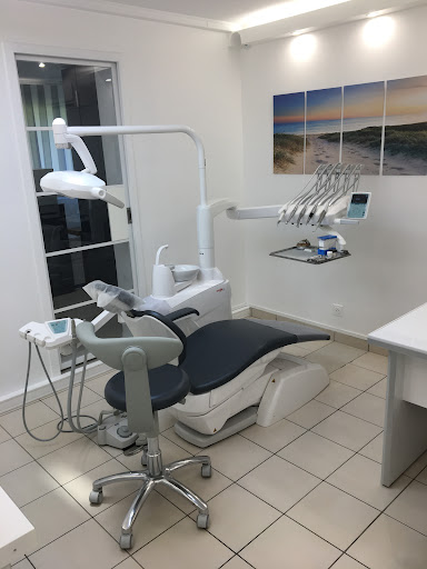 Docteur Yoël Mamane, Chirurgien-dentiste